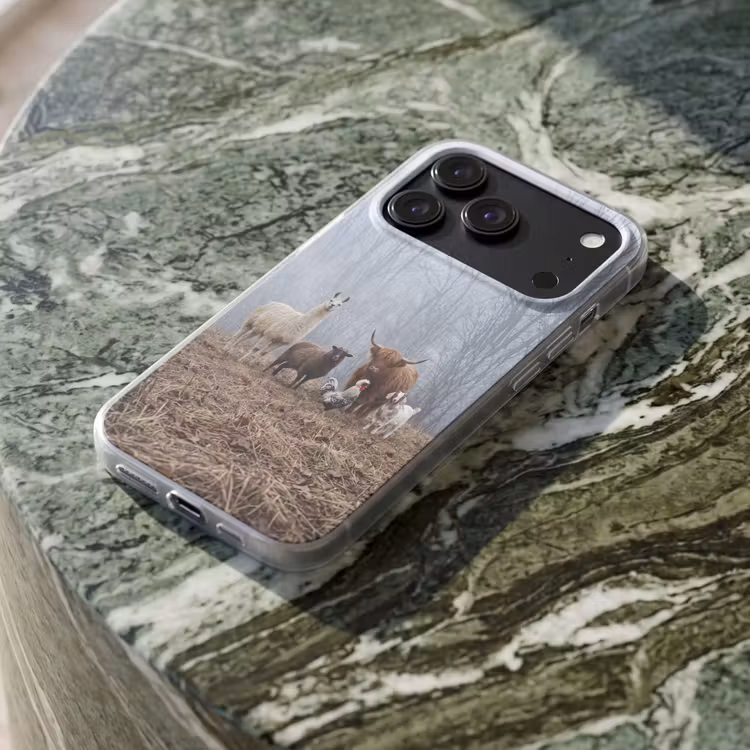 Telefoonhoesje Softcase - Boerderijdieren - Groep - Mist - Natuur - Rustiek — 3