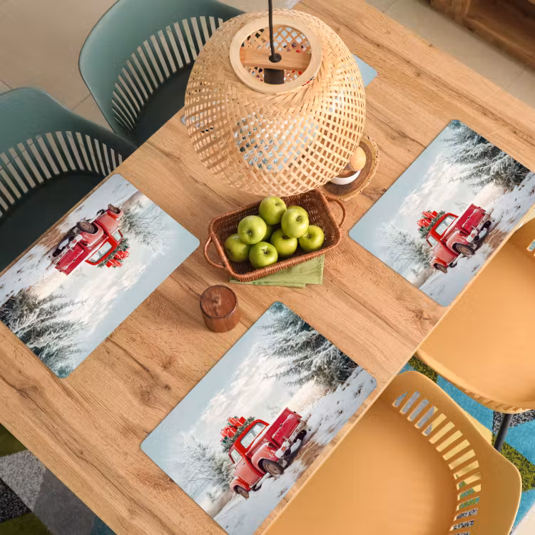 Placemat - 6 stuks - Auto - Rood - Cadeaus - Winter - Sneeuw - Kerst — 4