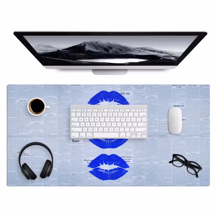 Bureau onderlegger - Blauwe lippen krant — 4