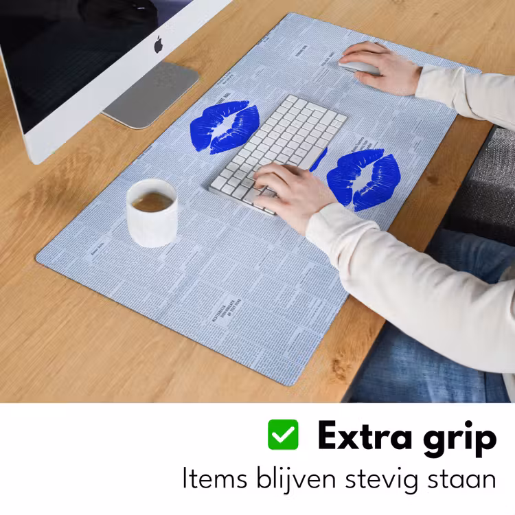 Bureau onderlegger - Blauwe lippen krant — 6