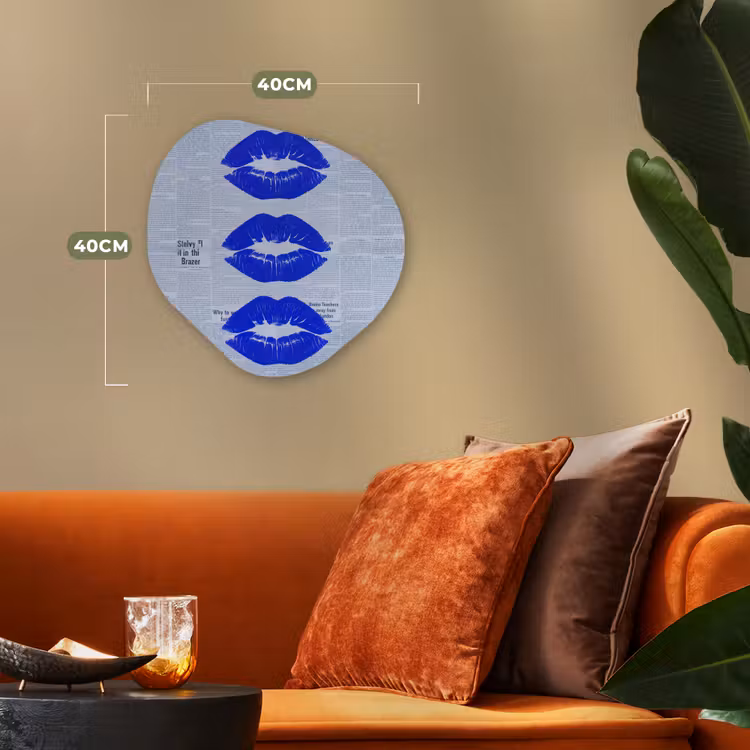 Organisch schilderij - Forex - Blauwe lippen krant — 4