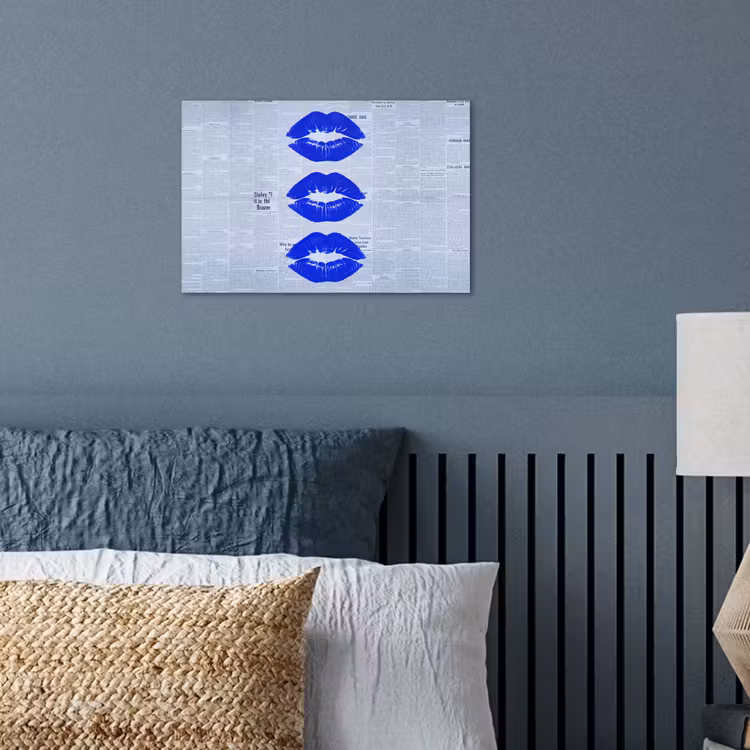 Poster - Blauwe lippen krant — 3