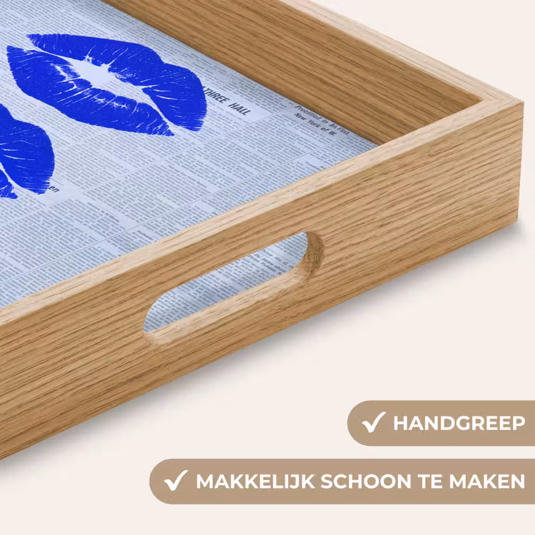 Dienblad - Blauwe lippen krant — 5