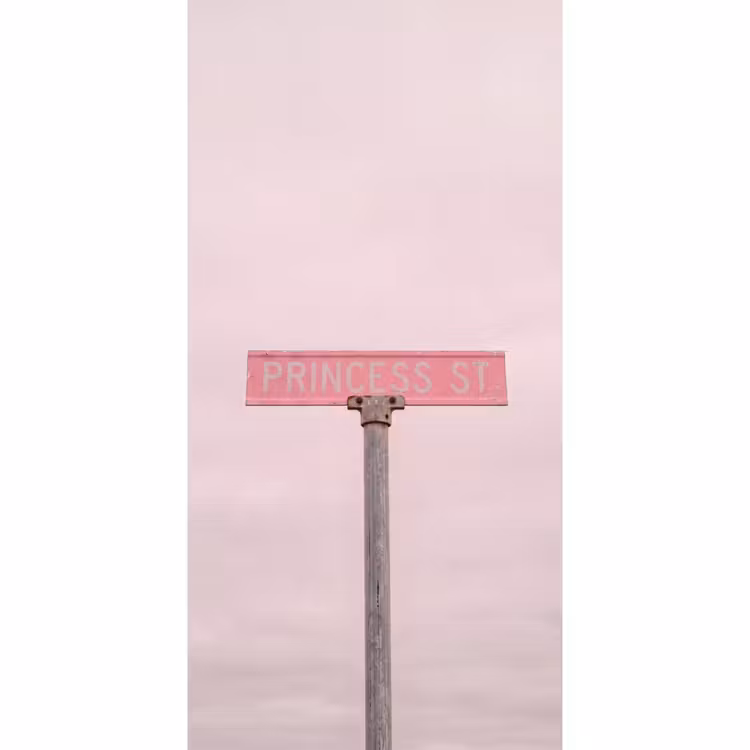 Behang - Roze straatnaambord - Stad — 2