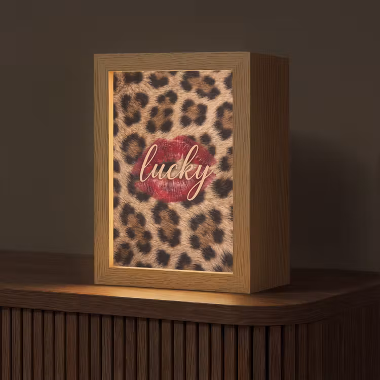 Gepersonaliseerde Lightbox - Dierenprint - Lippen - Rood — 1