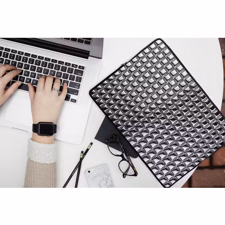 Laptophoes - Patroon - Abstract - Zwart-wit — 3