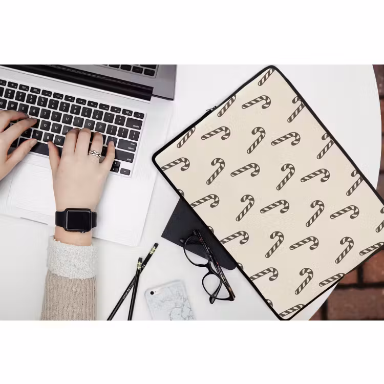 Laptophoes - Kerst - Grijs - Crème - Zuurstok — 3