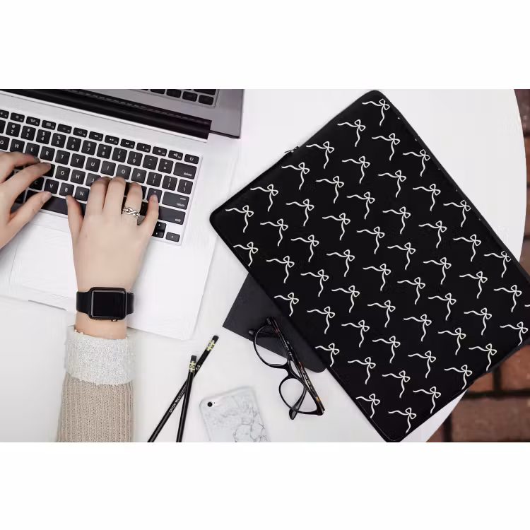 Laptophoes - Strik - Kerst - Zwart - Wit — 3