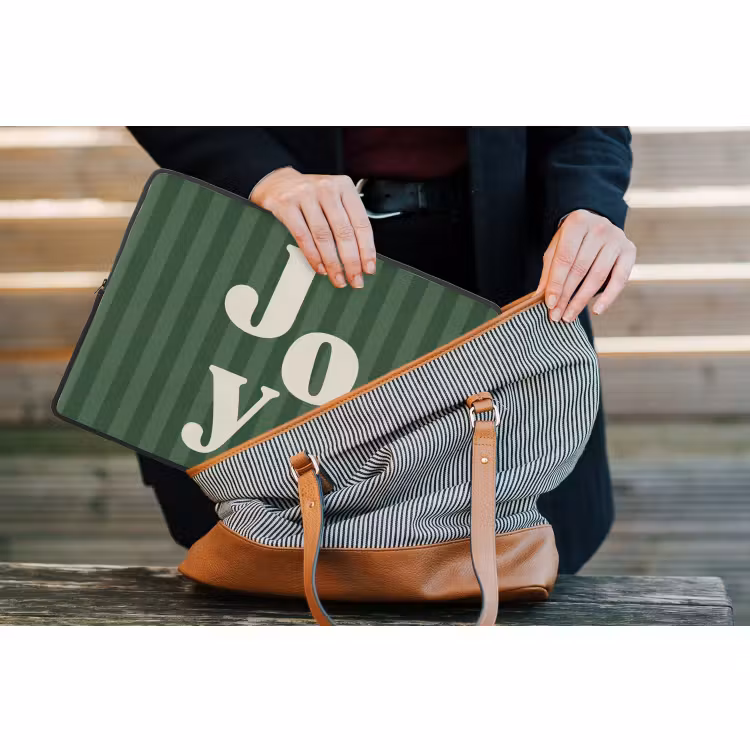 Laptophoes - Joy - Kerst - Tekst - Groen — 4