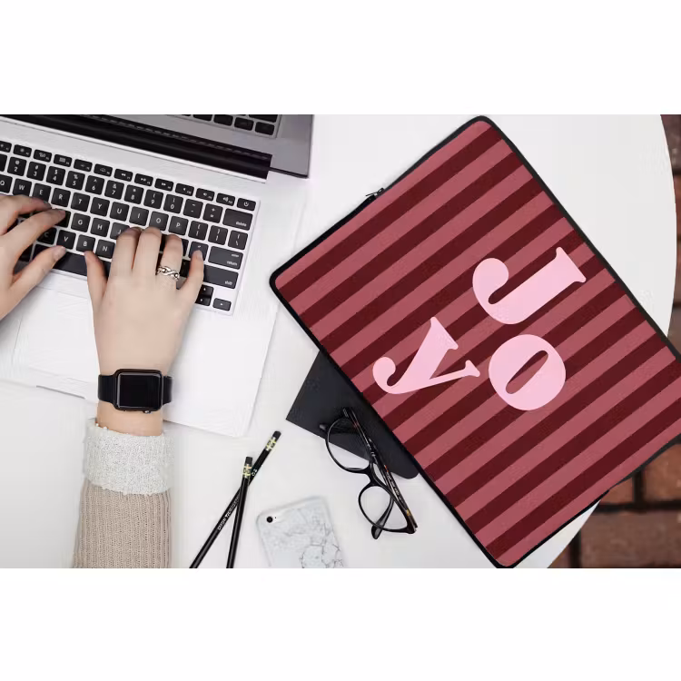 Laptophoes - Joy - Kerst - Tekst - Roze — 3