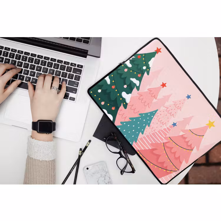 Laptophoes - Kerstbomen - Illustratie - Roze — 3