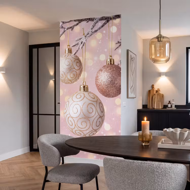 Behang - Kerstbal - Roze - Winter β 5